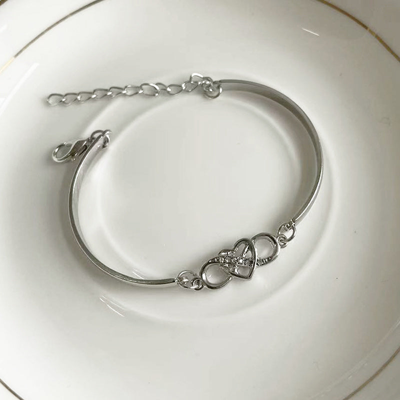 Aurelia-Juwelé - Infinity Heart Bracelet