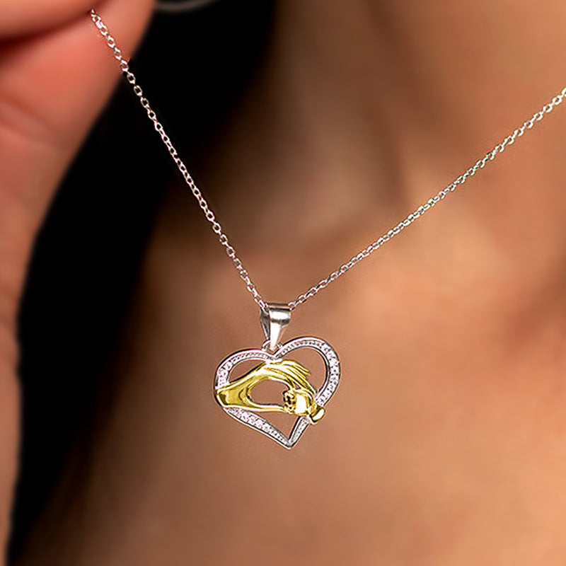 Aurelia-Juwelé Hand In Hand Love Necklace