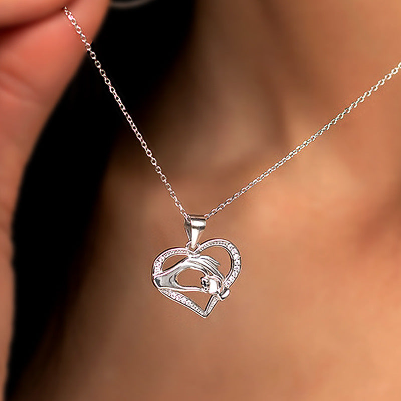 Aurelia-Juwelé Hand In Hand Love Necklace